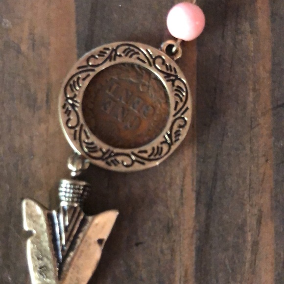 NEW.  Southwestern Indian Cent Arrowhead Necklace. - Picture 3 of 4